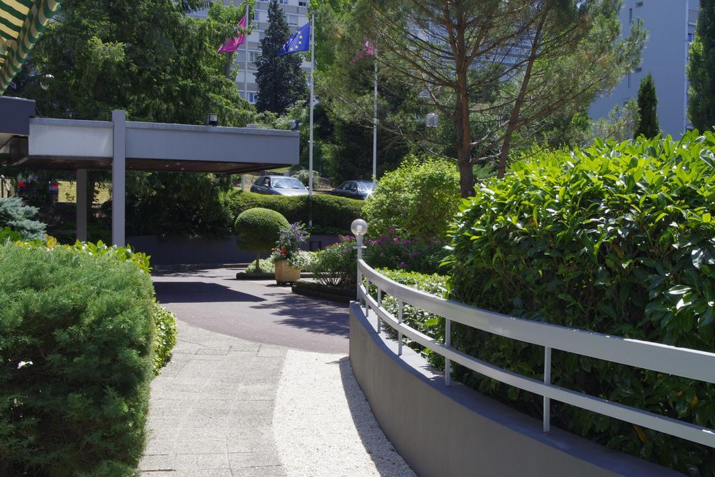 Mercure Saint Etienne Parc De L'Europe Exterior foto