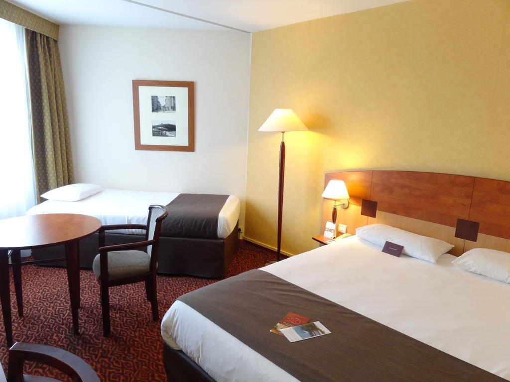 Mercure Saint Etienne Parc De L'Europe Exterior foto