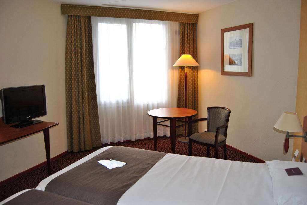 Mercure Saint Etienne Parc De L'Europe Exterior foto