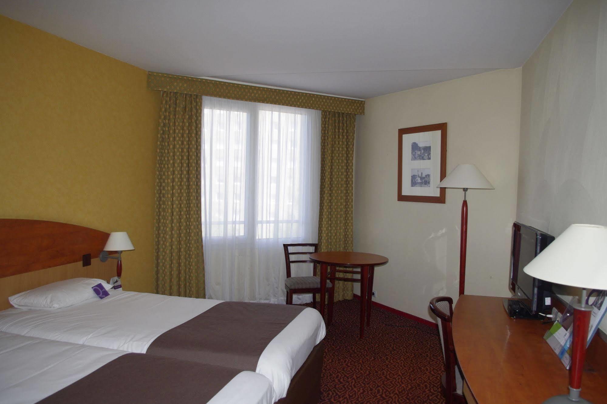 Mercure Saint Etienne Parc De L'Europe Exterior foto