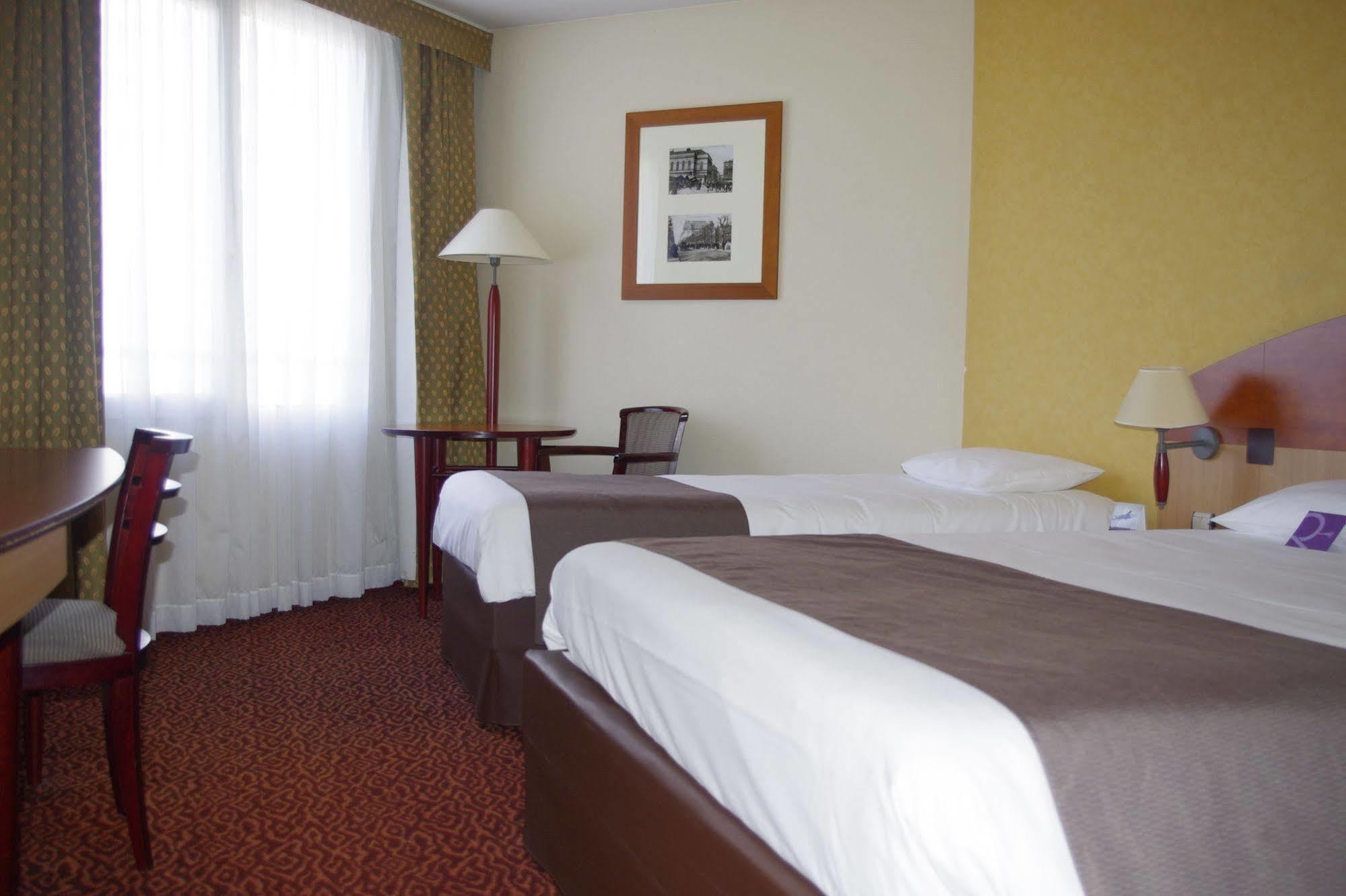 Mercure Saint Etienne Parc De L'Europe Exterior foto